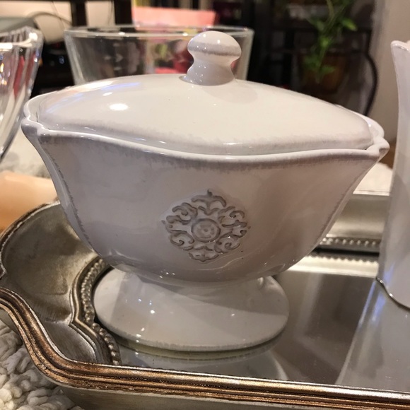 Southern Living At Home Other - Southern Living Petite Lidded Bowl